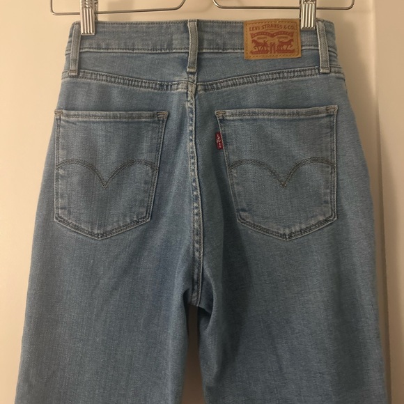 Levi's High Rise Skinny Jeans 721 Distressed Light Wash Size 26 - Picture 6 of 8